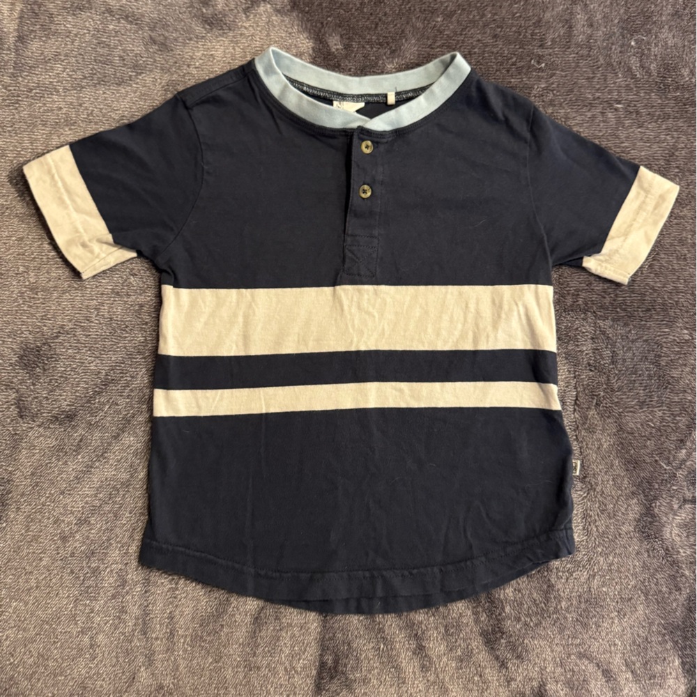 Sovereign Code Shirt Size 4